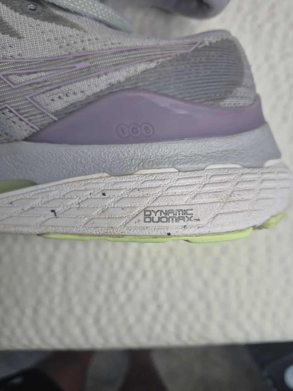 GEL-KAYANO 28 PIEDMONT GREY/SOFT LAVENDER Women size 9